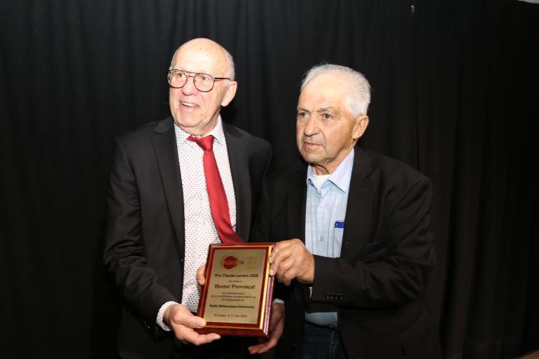 Yves La Boissière remet à Hector Provençal le prix Claude Leclerc 2026